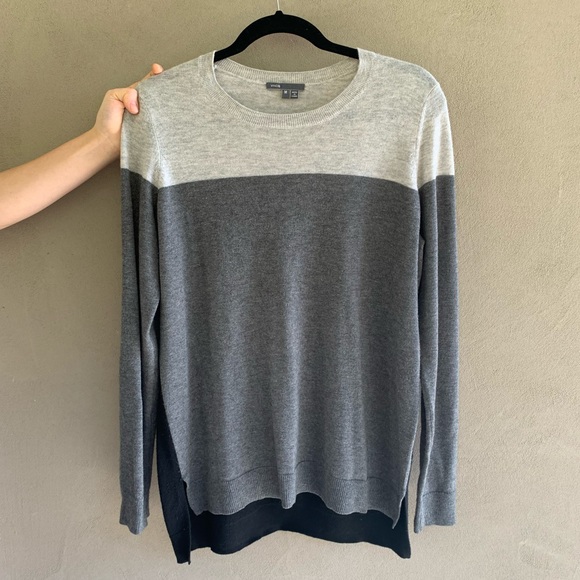 100% Cashmere Vince Sweater - Picture 2 of 5